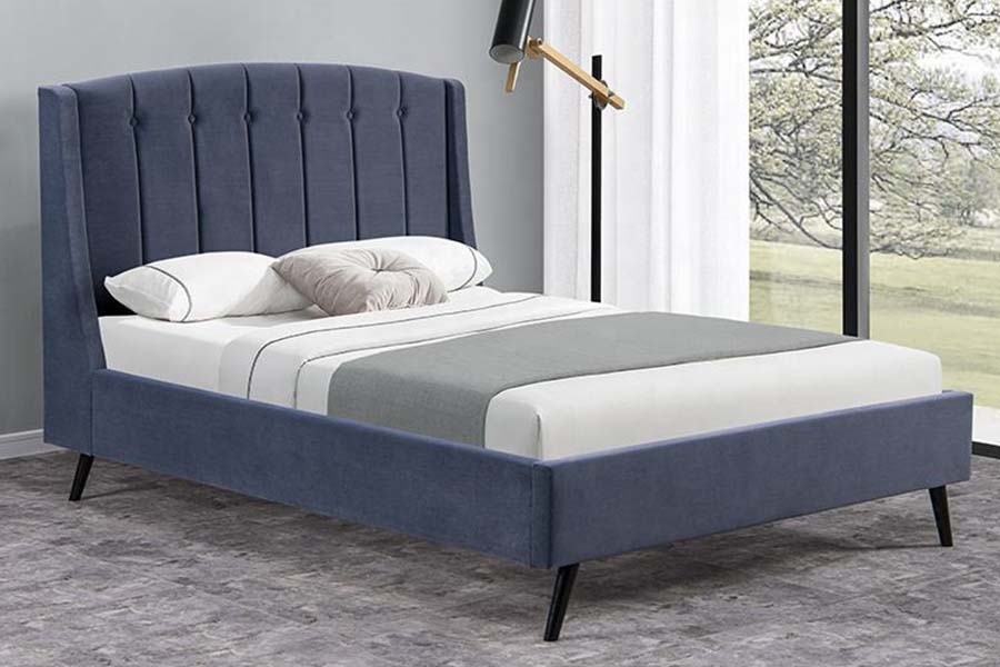 1663 Tempat Tidur Berlapis Kayu Beludru Berumbai Ganda