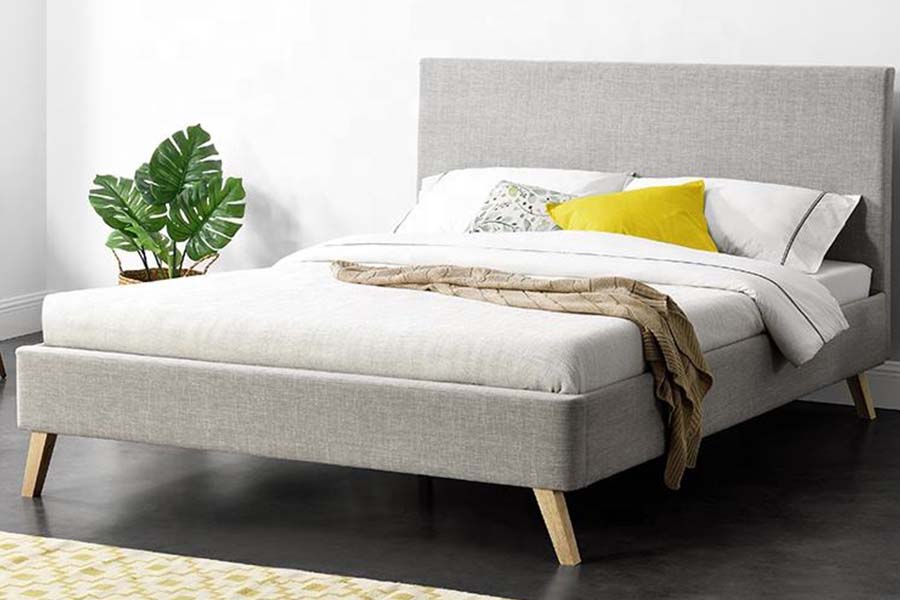1525 Tempat Tidur Berlapis Rangka Kayu Ukuran Ganda Lembut
