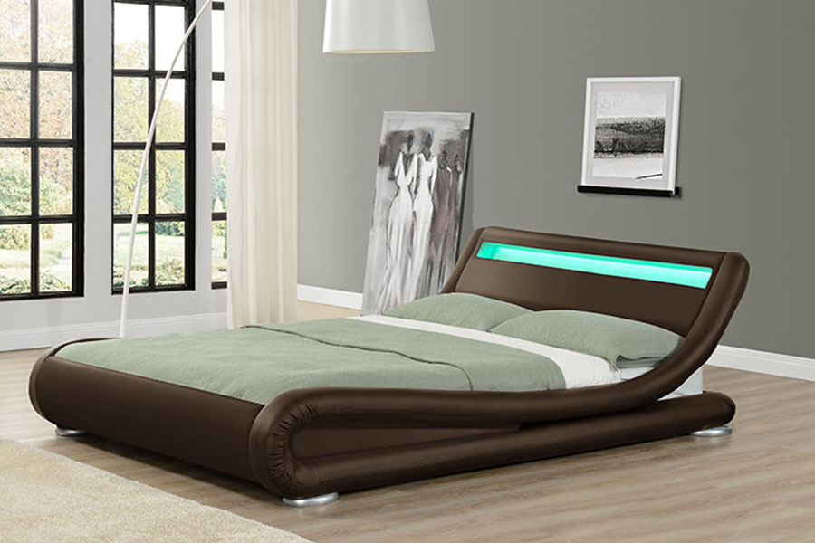1881 Tempat Tidur Berlapis Kain Modern