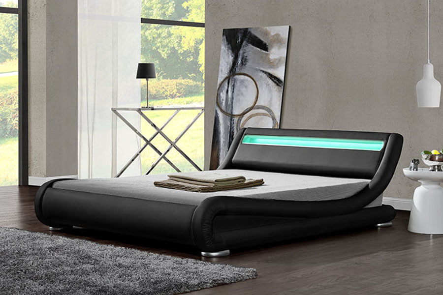 1881 Tempat Tidur Berlapis Kain Modern