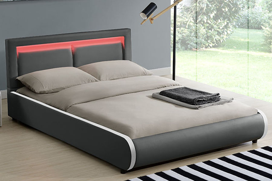 1124-1 Rangka Tempat Tidur Berlapis Kulit Empuk LED Eropa Modern