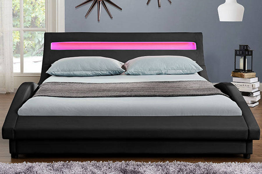 1111-1 Rangka Tempat Tidur Berlapis LED Kulit PU Gaya Eropa