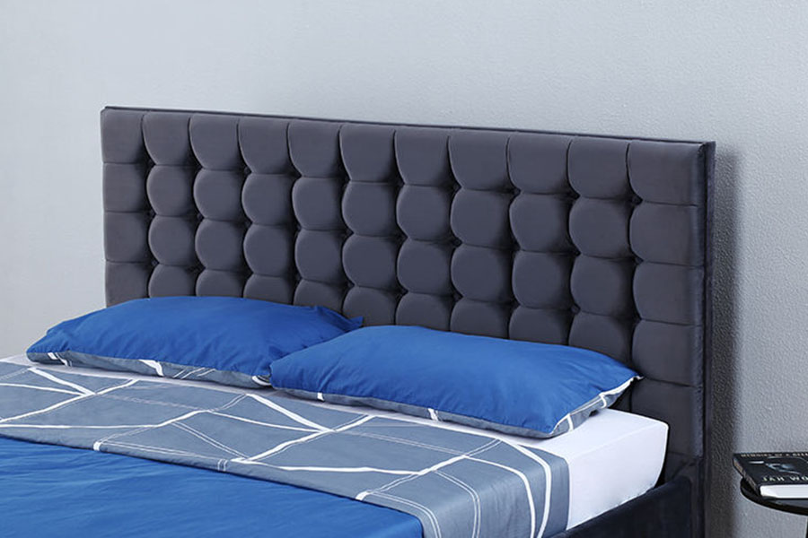 Rangka Tempat Tidur Penyimpanan Raja Ottoman Kayu Solid Panel Berumbai Beludru 1354G