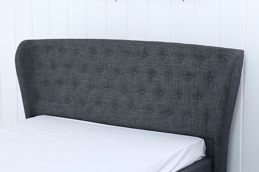 Tempat Tidur Berlapis Kaki Kayu Kancing Linen Abu-abu Wingback Eropa 1292G
