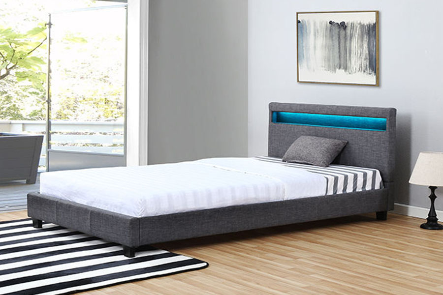 1334-1-2 Rangka Tempat Tidur Berlapis Ganda LED Kain Linen Elegan